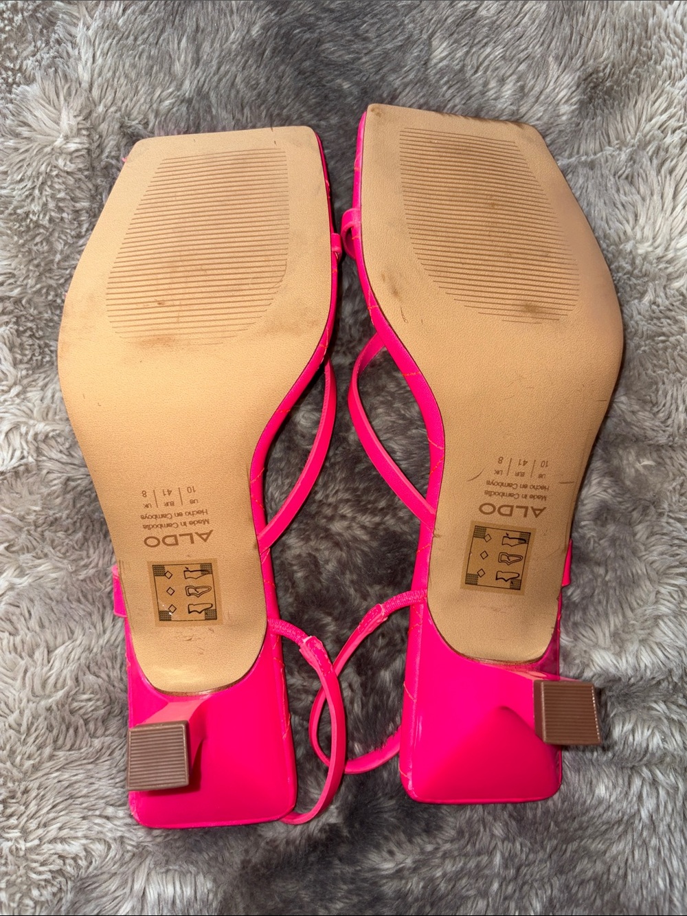 ALDO Quilted Hot Pink Heeled
Sandals 🌷 - Picture 4 of 7